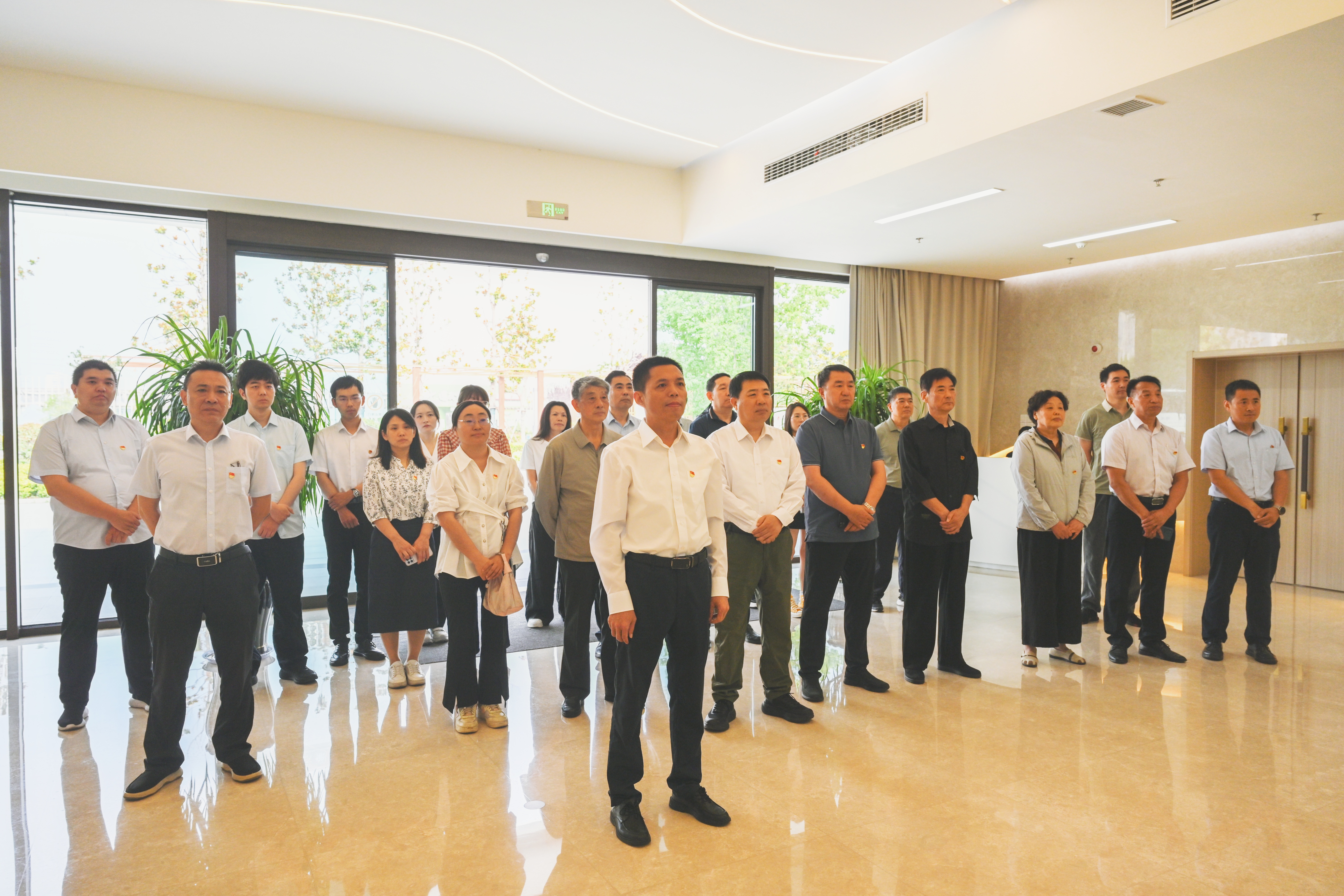 在市廉洁文化馆参观学习.jpg
